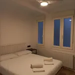 MBE Centro Bilbao cerca San Mames Appartamento *